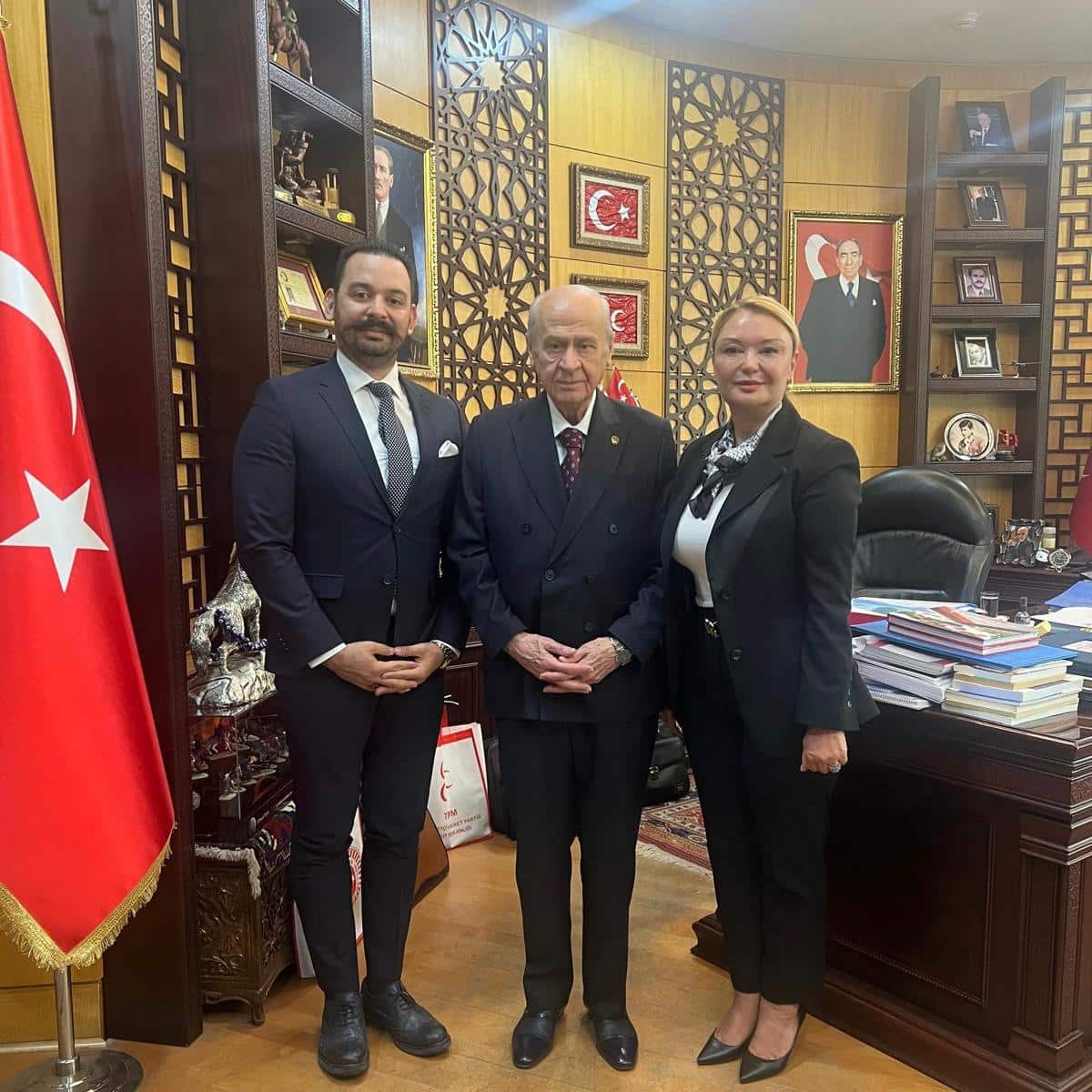 OSMAK GROUP Ailesi, Geleceğe Yön Verecek Projeler İçin Devlet BAHÇELİ İle Bir Araya Geldi